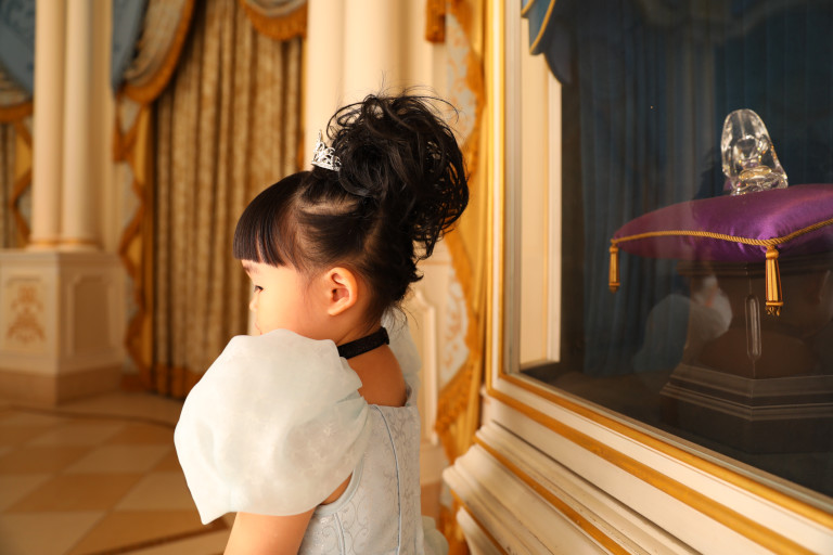 900円 【SALE／57%OFF】 ビビディバビデブティック 白雪姫 ドレス １１０サイズ